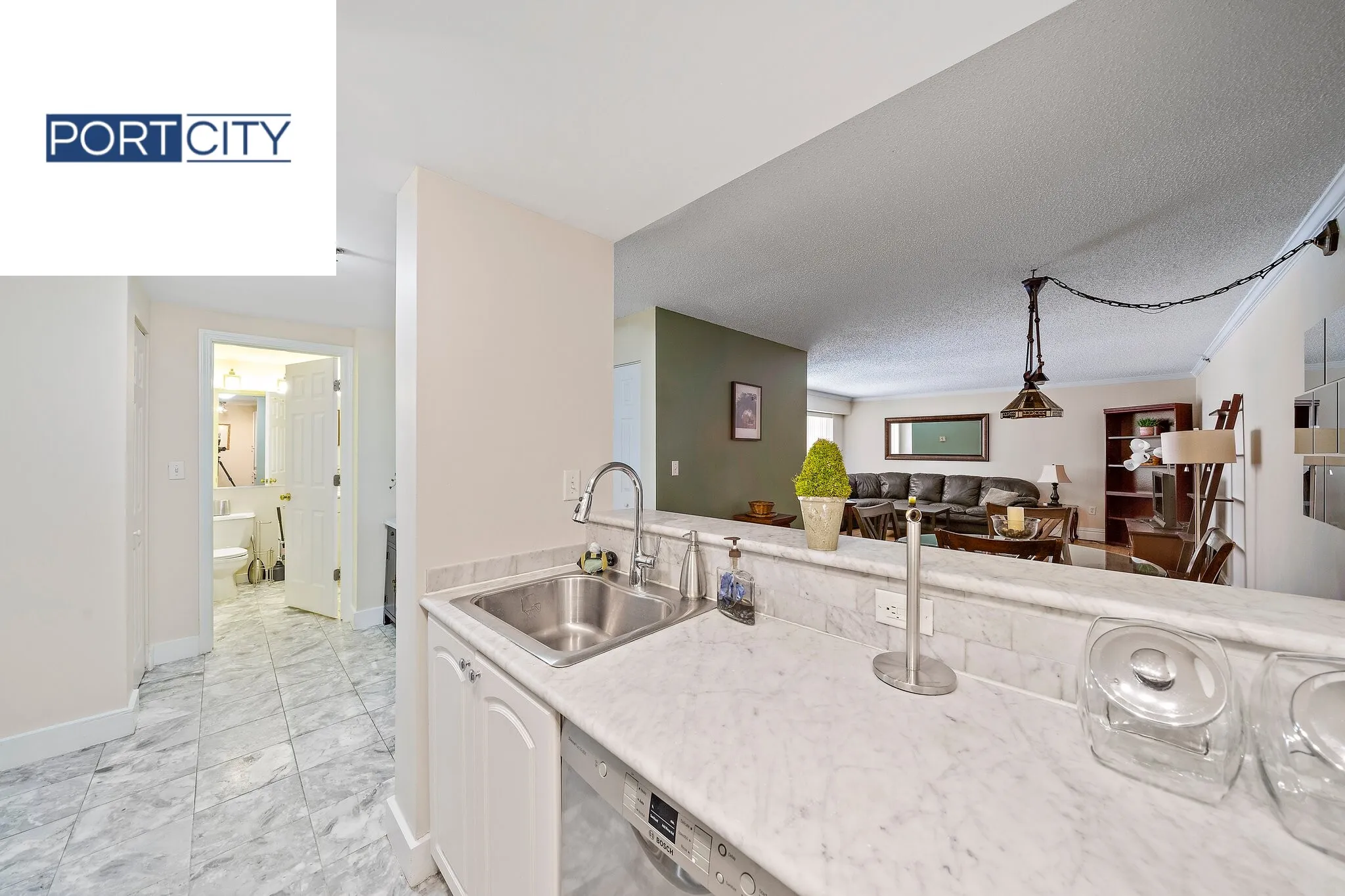 15 Beacon St, Downtown