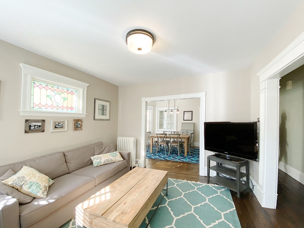 4 Banks St, Davis Square