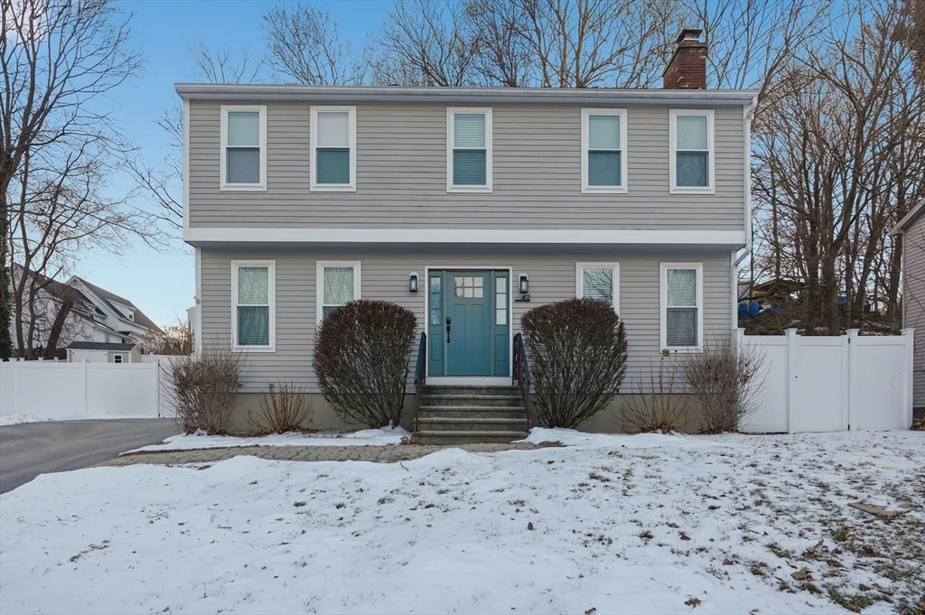 42 Catalpa Cir, Worcester