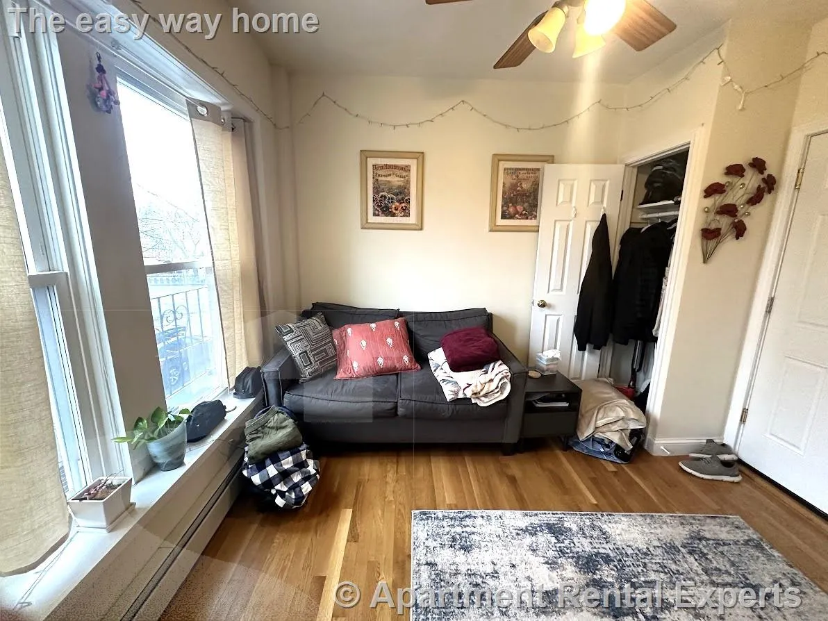 1056 Cambridge St, East Cambridge