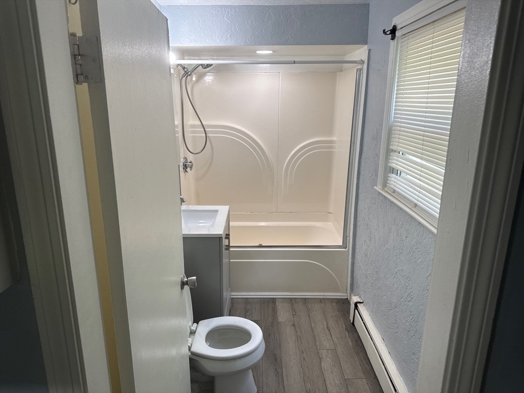 72 Longfellow Rd, Worcester