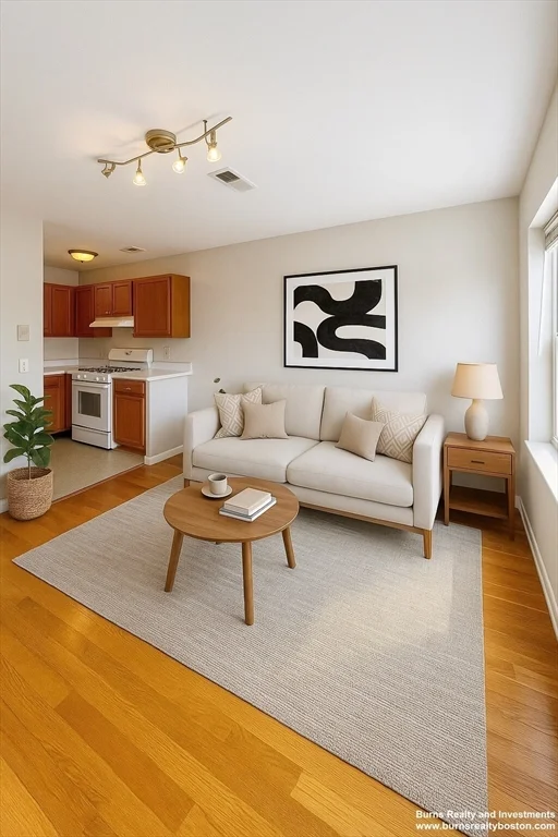 506 East 8th, South Boston