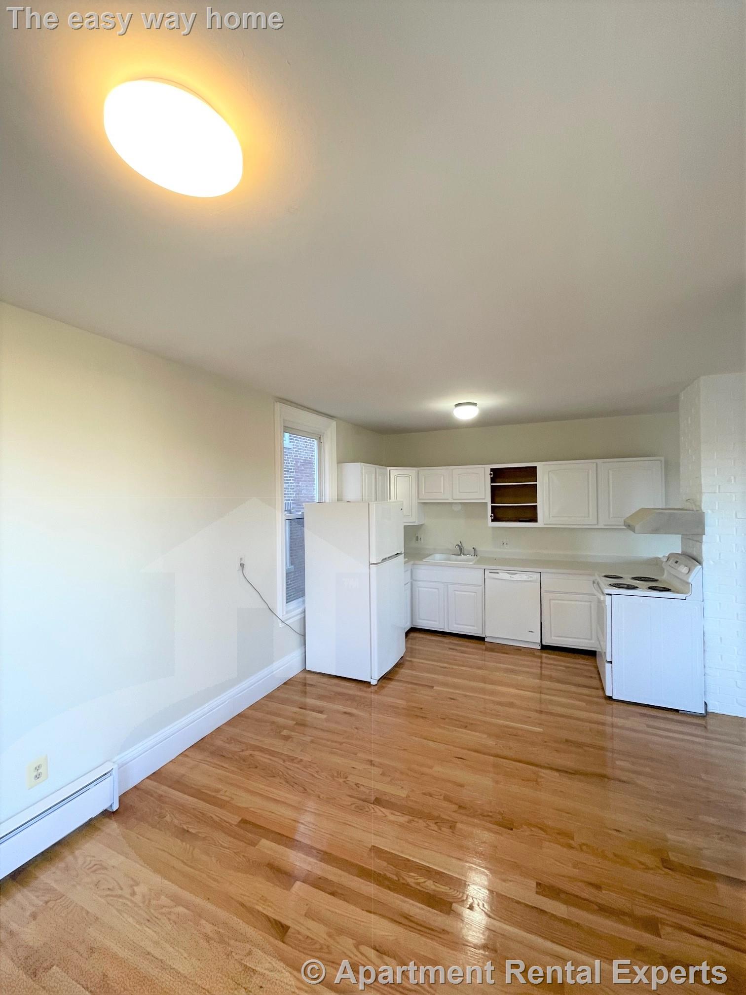 14 Chestnut St, Malden Center