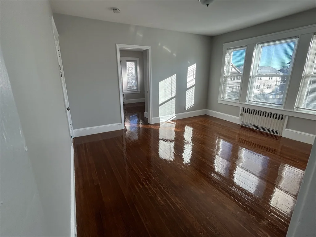 21-21a Carney St, Medford