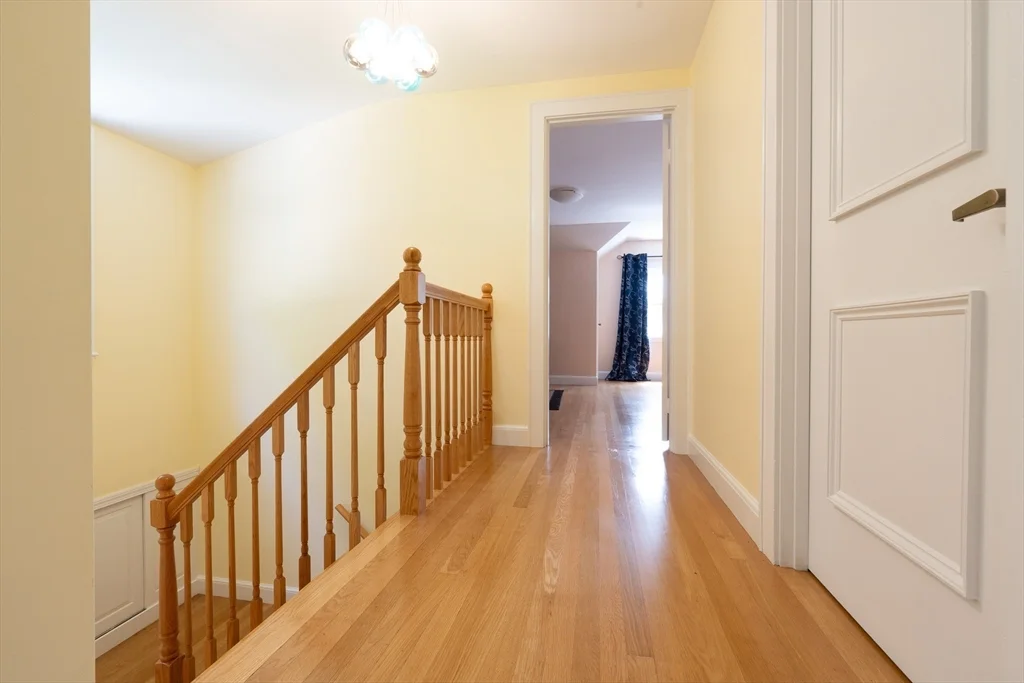 5 Fairview Rd, Canton