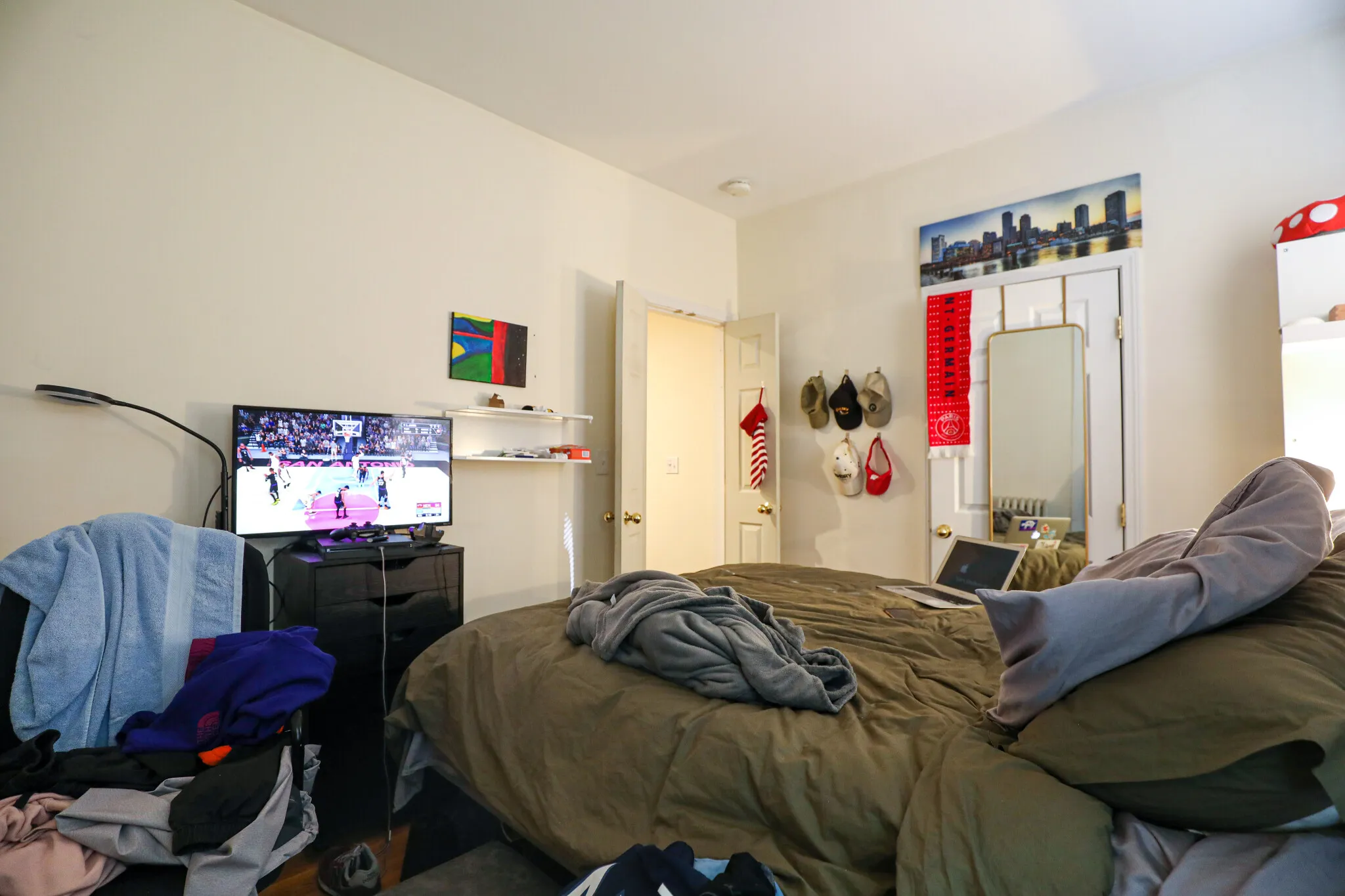 318 Saint Paul St, West End