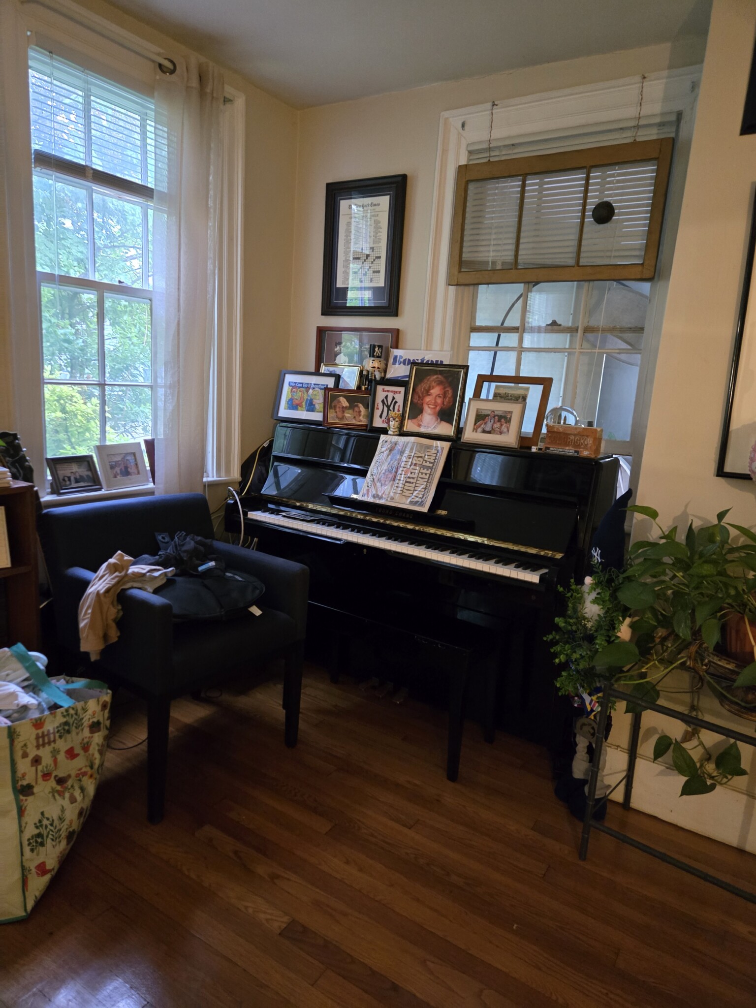 47 Clinton Pl, Newton Center