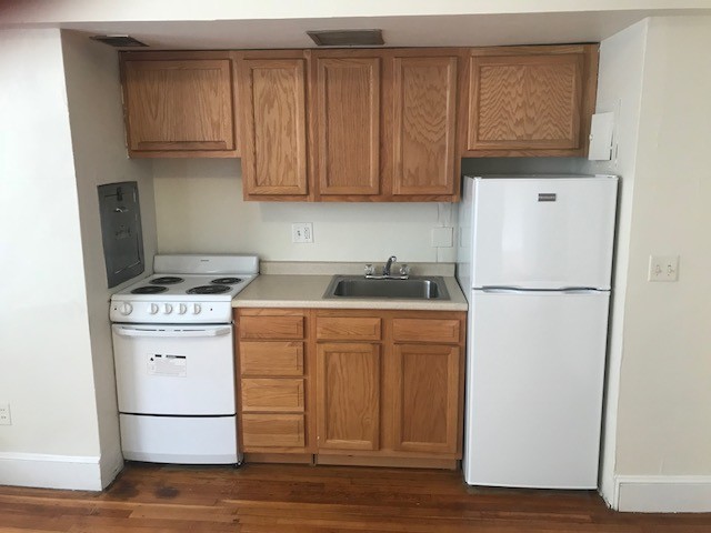 33 Lancaster Ter, Corey Hill