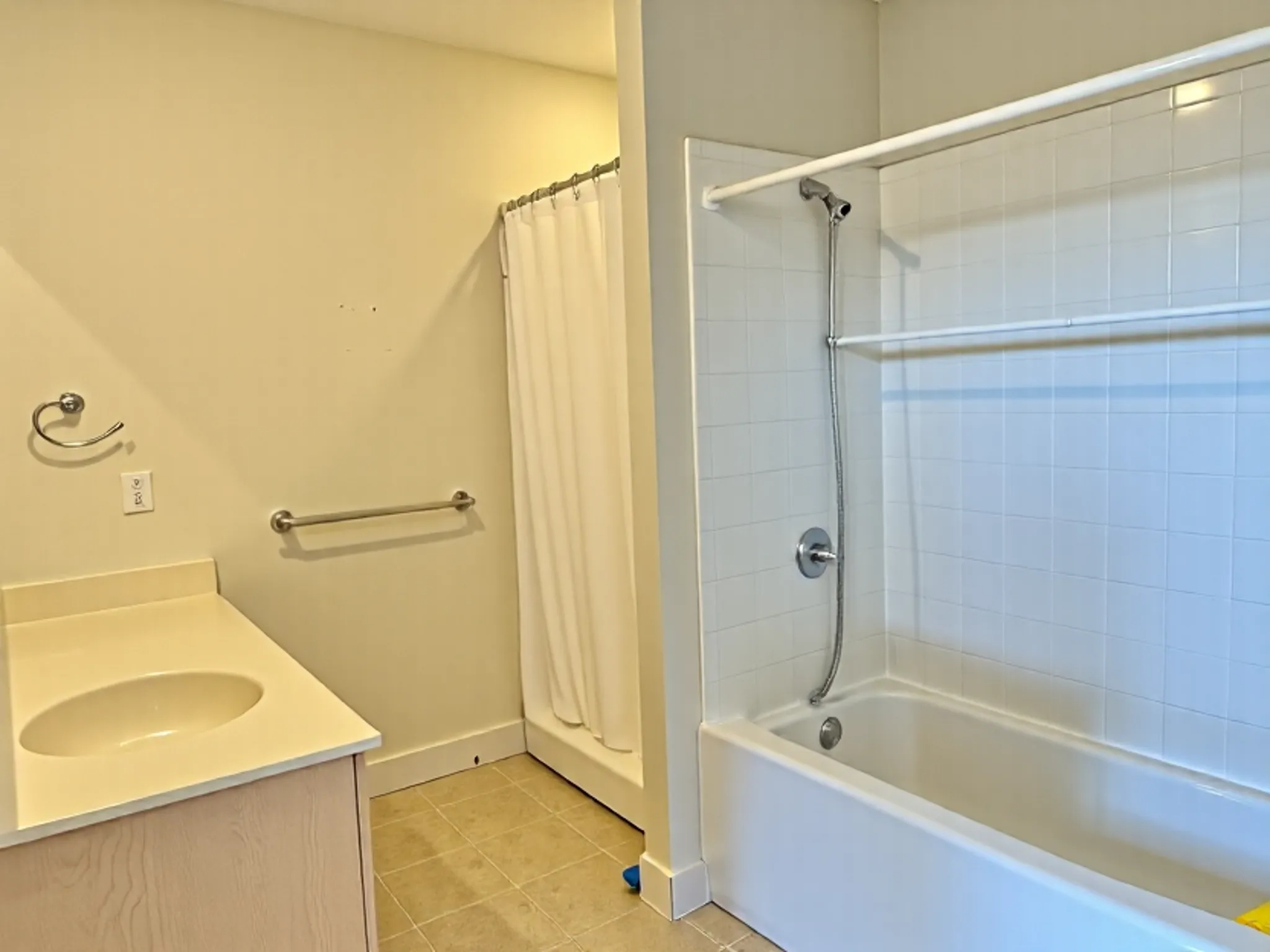 490 Harrison Ave, South End