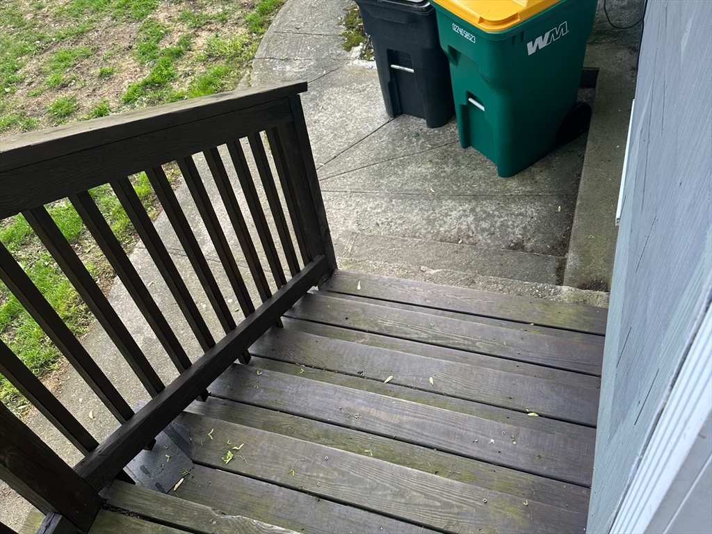 33 Garfield Ave, Woburn