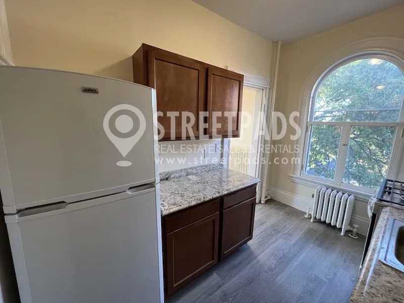 2 Ware St, Mid-Cambridge