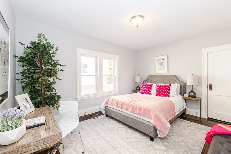 33 Central, Spring Hill