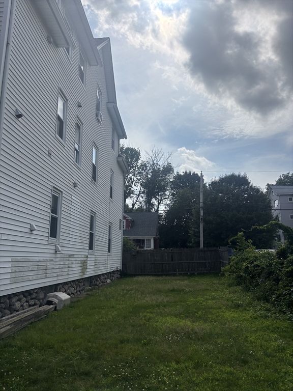 8 Stearns St, Worcester