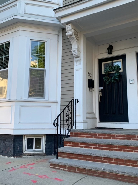 612 E 8th, South Boston