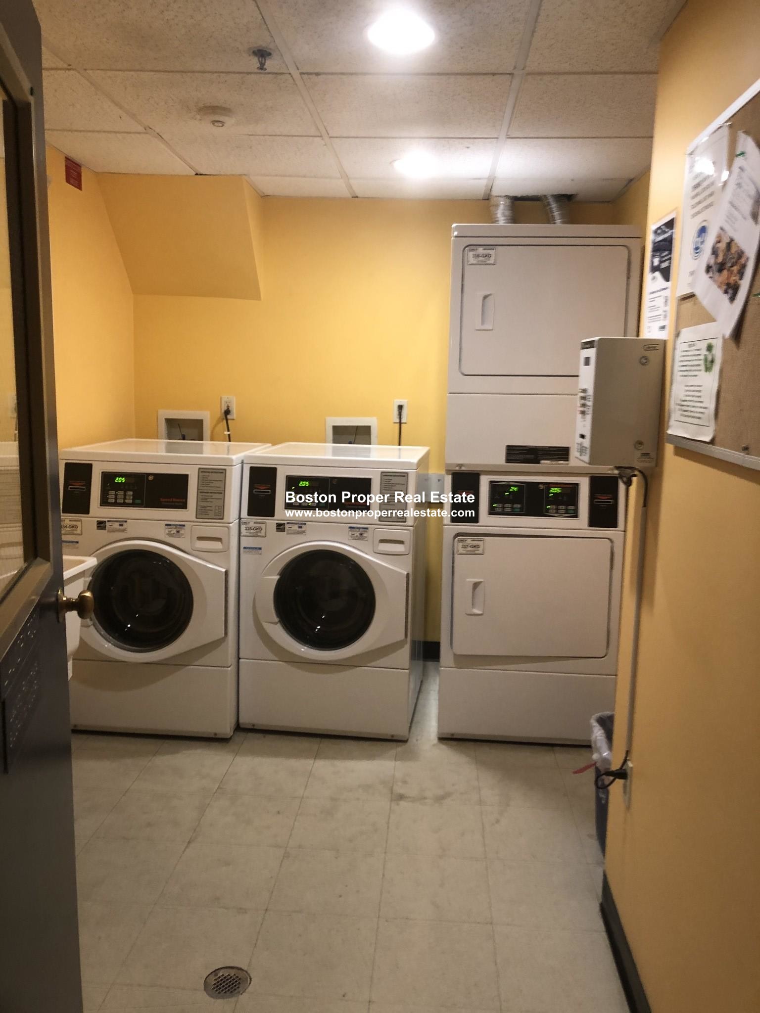 20 Queensberry St, Fenway