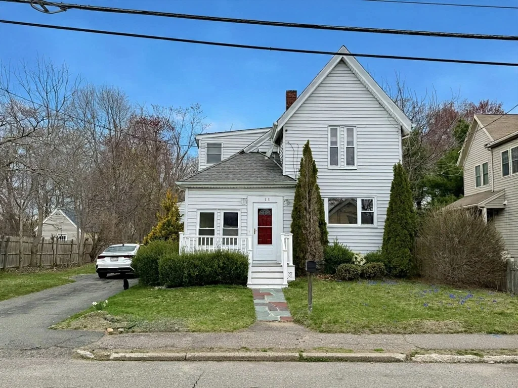 98 W Spring St, Avon