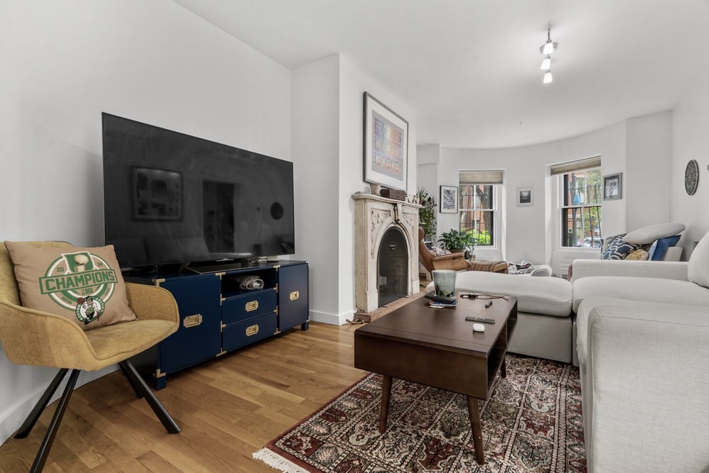 25 Greenwich Park, South End