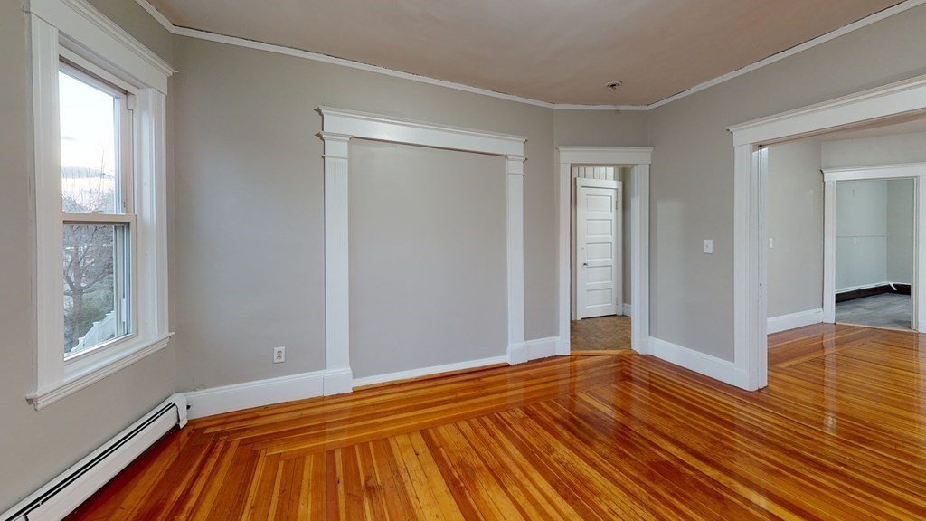 1011 Washington St, Newton