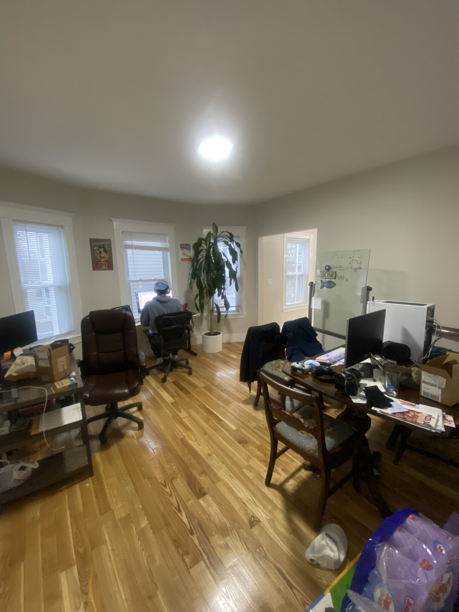 11 Aberdeen Rd, Powder House Square