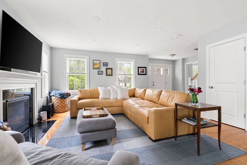 74 Bald Eagle Rd, Weymouth