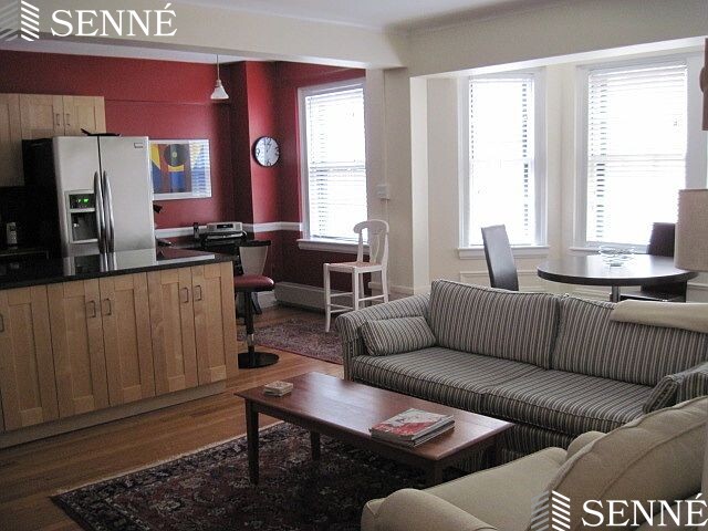 988 Memorial Dr, Harvard Square