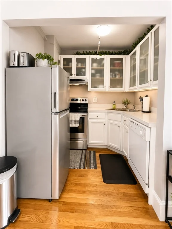 1607 Commonwealth Ave, Brighton