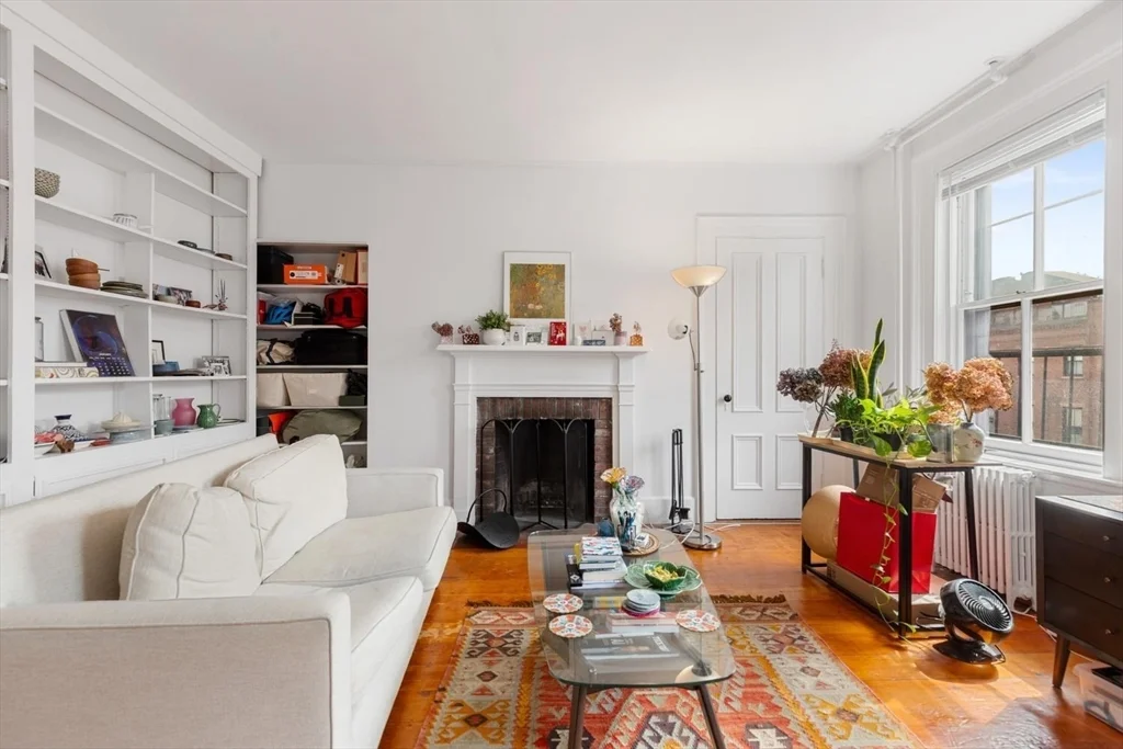 86 Marlborough St, Back Bay