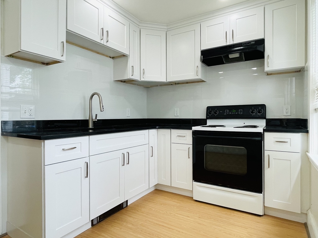 144 School St, Waltham