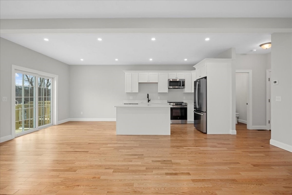 77 Upland St, Worcester