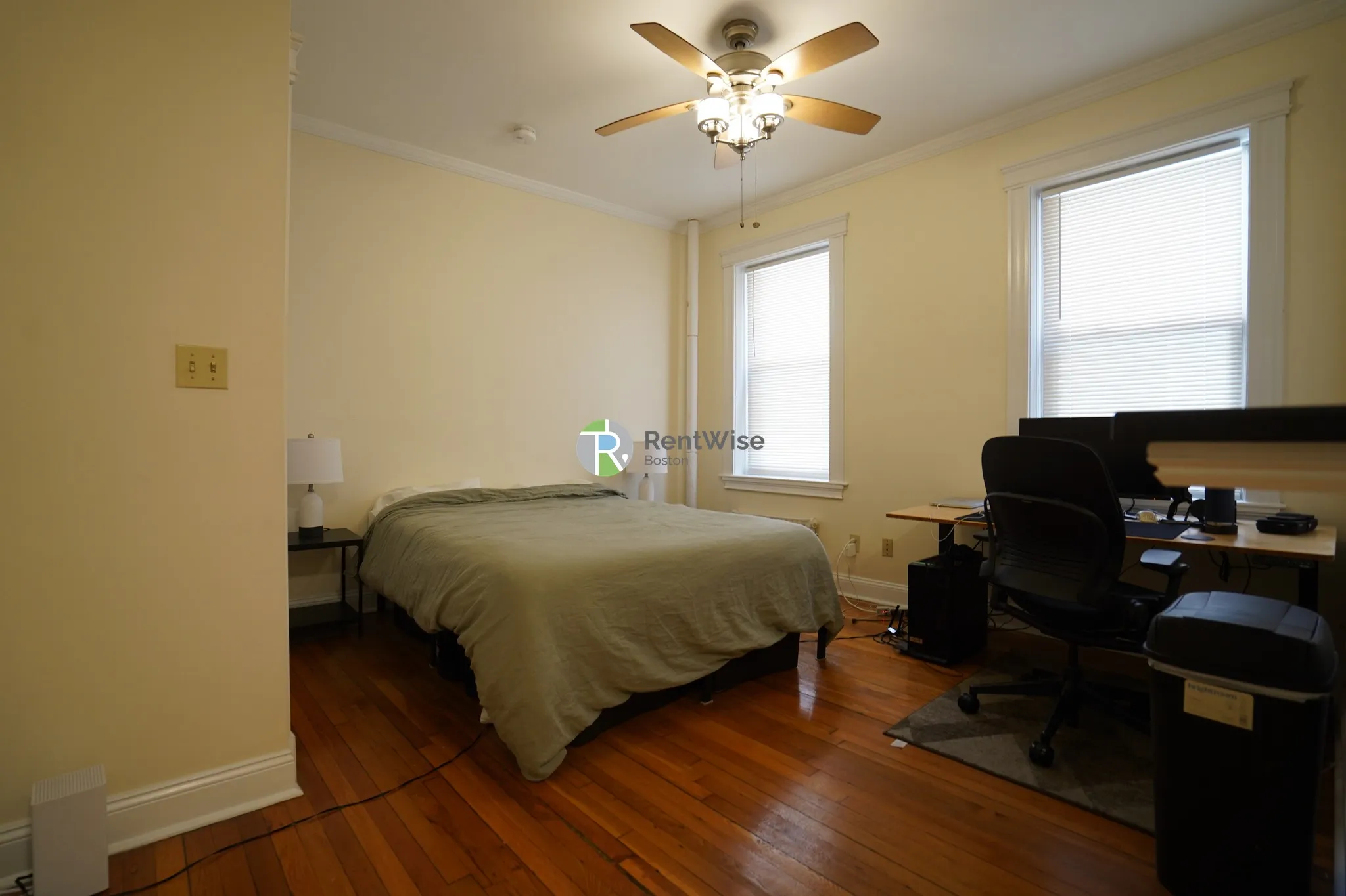 25 Queensberry St, Fenway
