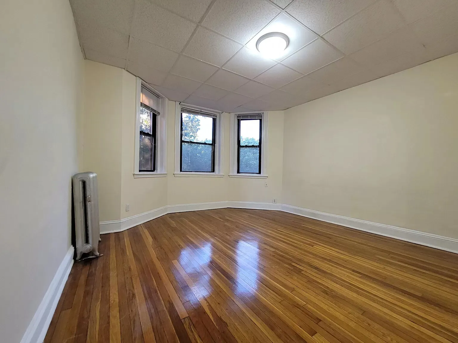 364 Riverway, Mission Hill