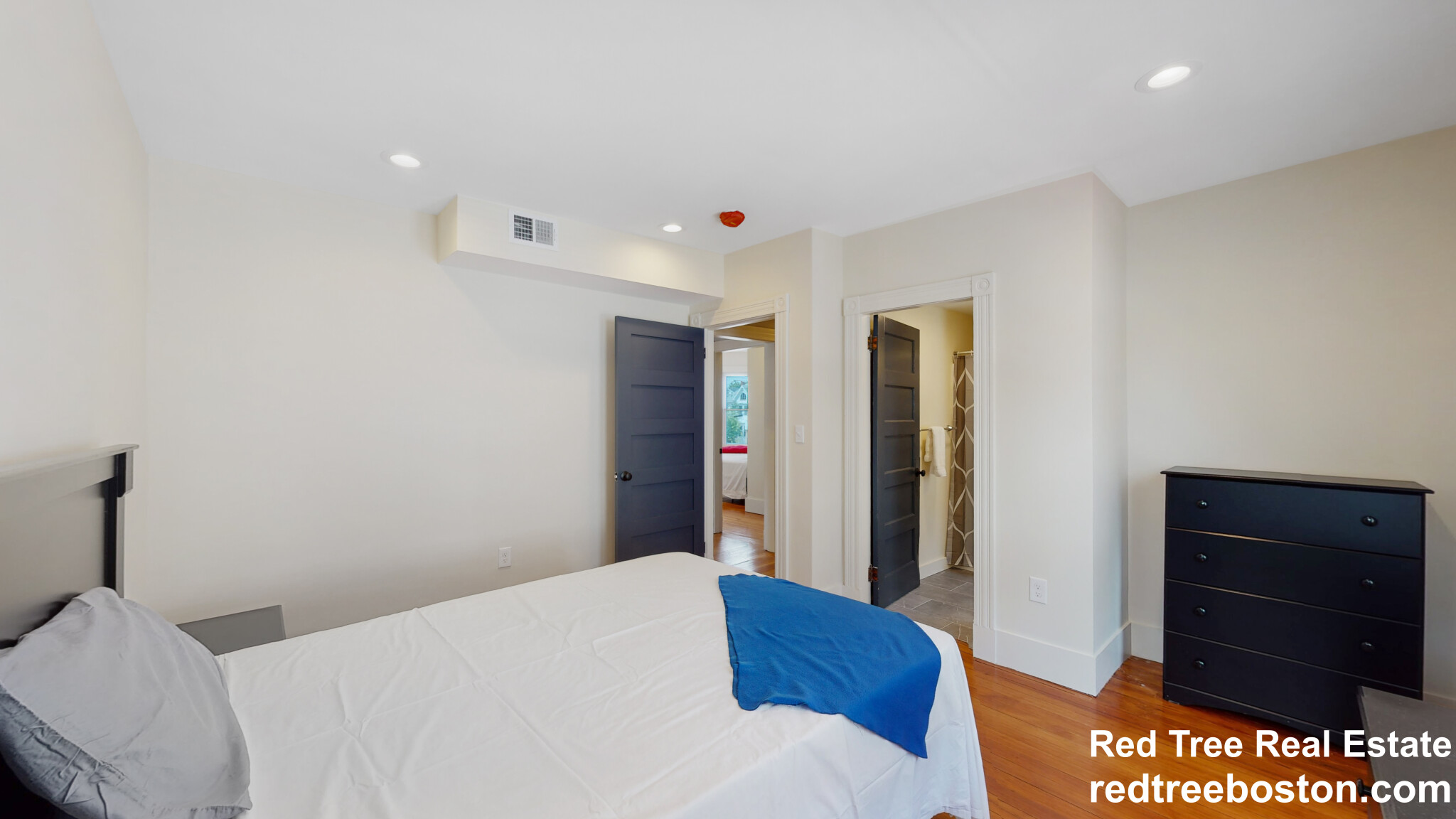 5 Chester Ave, South Side