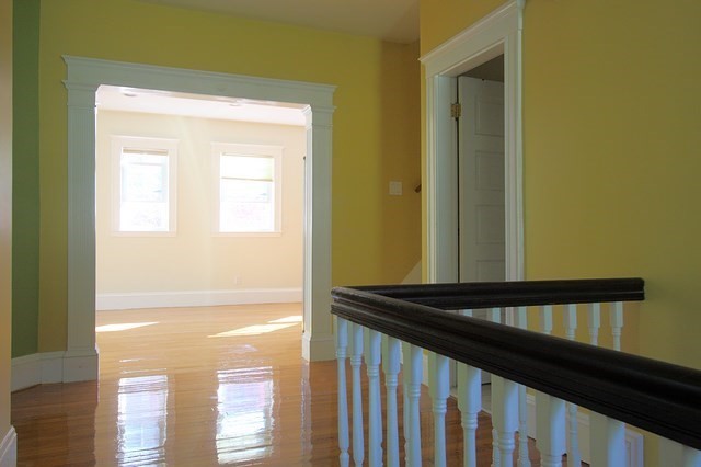 266 Lake Ave, Newton