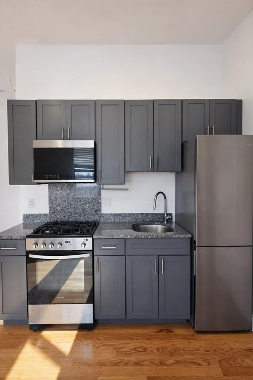 52 Washington Ave, Chelsea