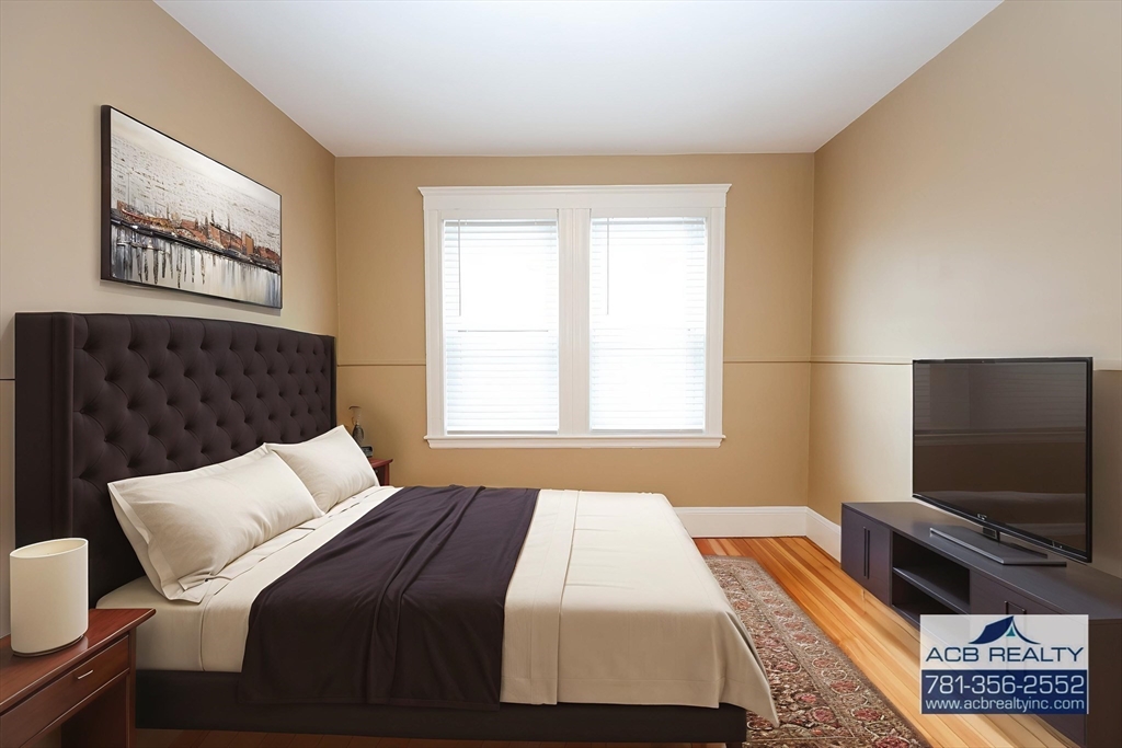 36 Lancaster St, Quincy