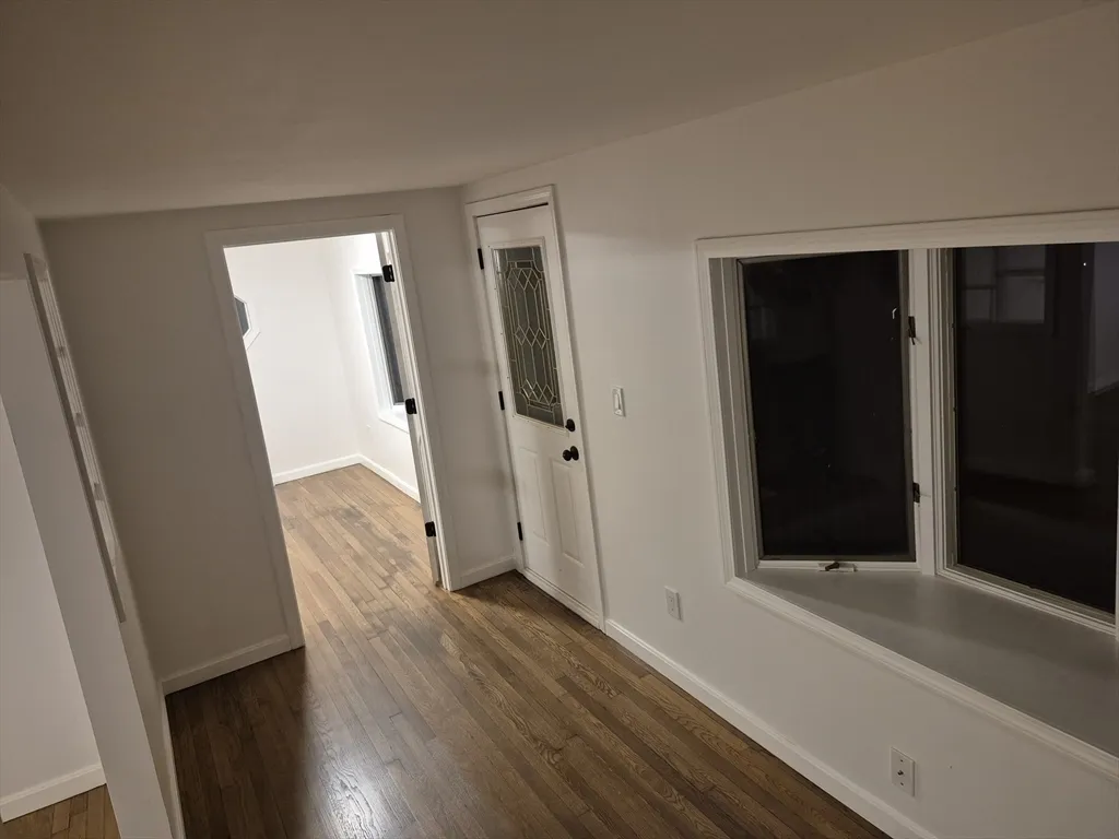 5 Lakeview Ave, Peabody