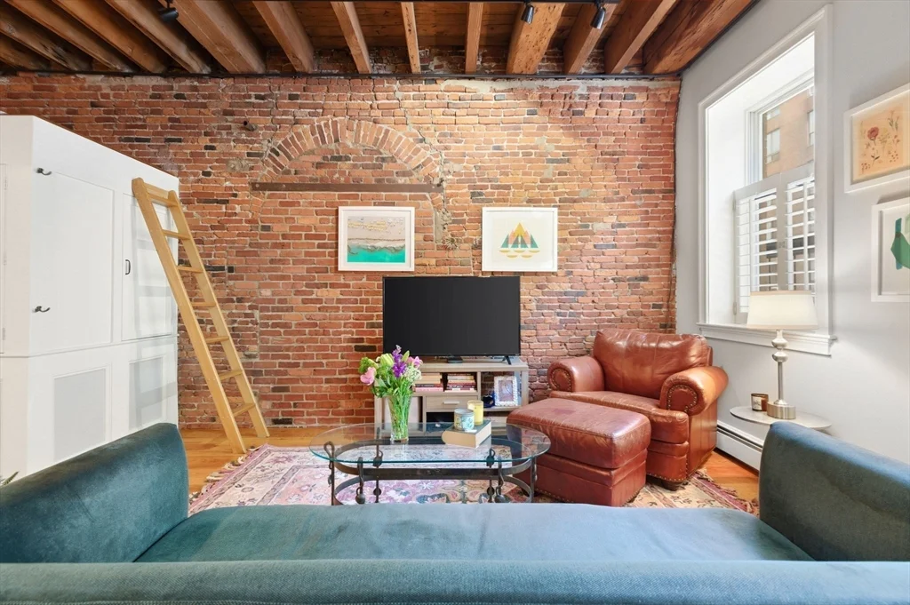 122 Fulton St, North End
