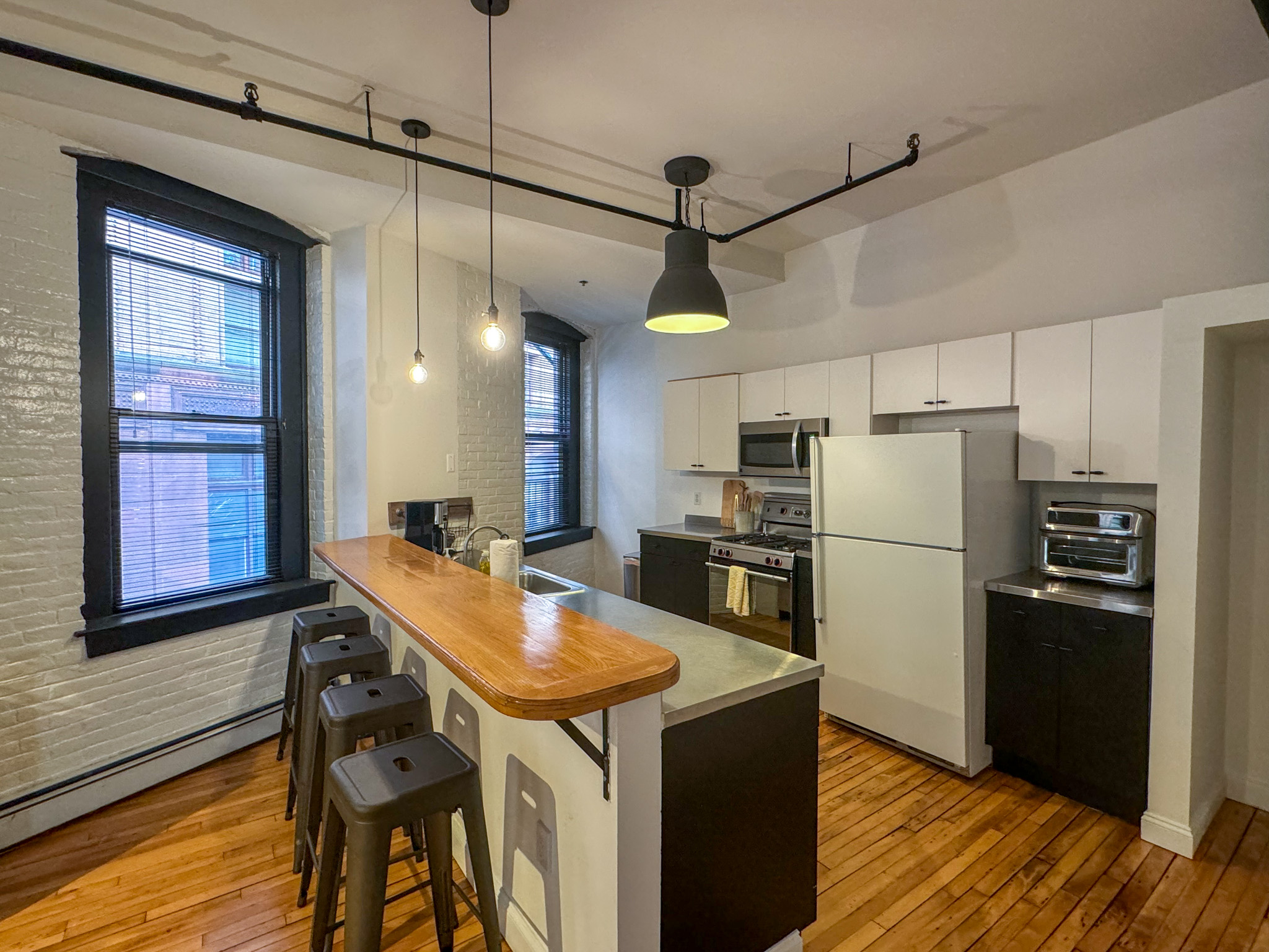 13-19 Stanhope St, Back Bay