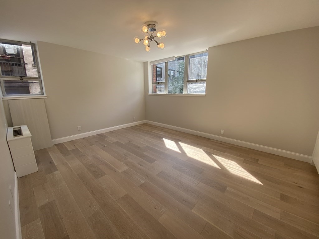 50 Park St, Brookline