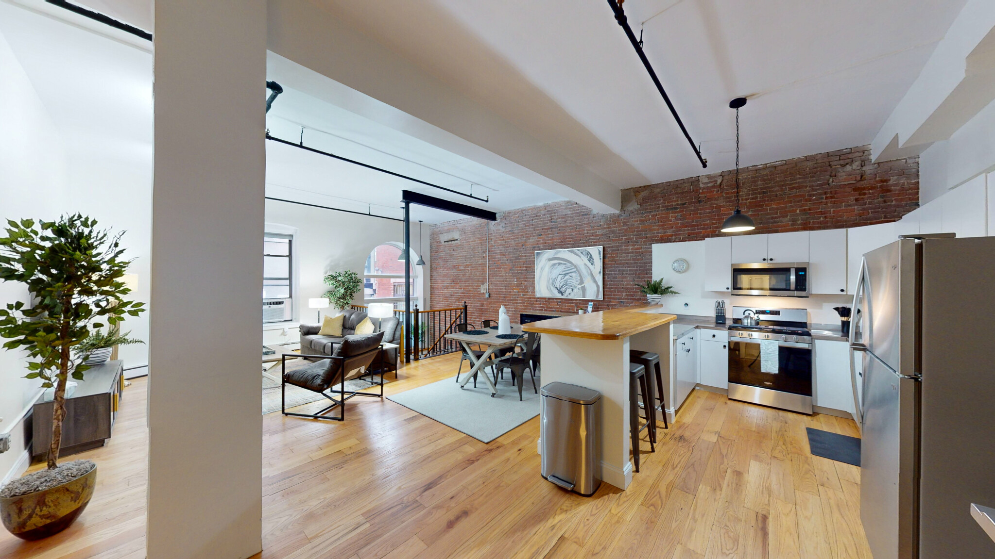 13-19 Stanhope St, Back Bay