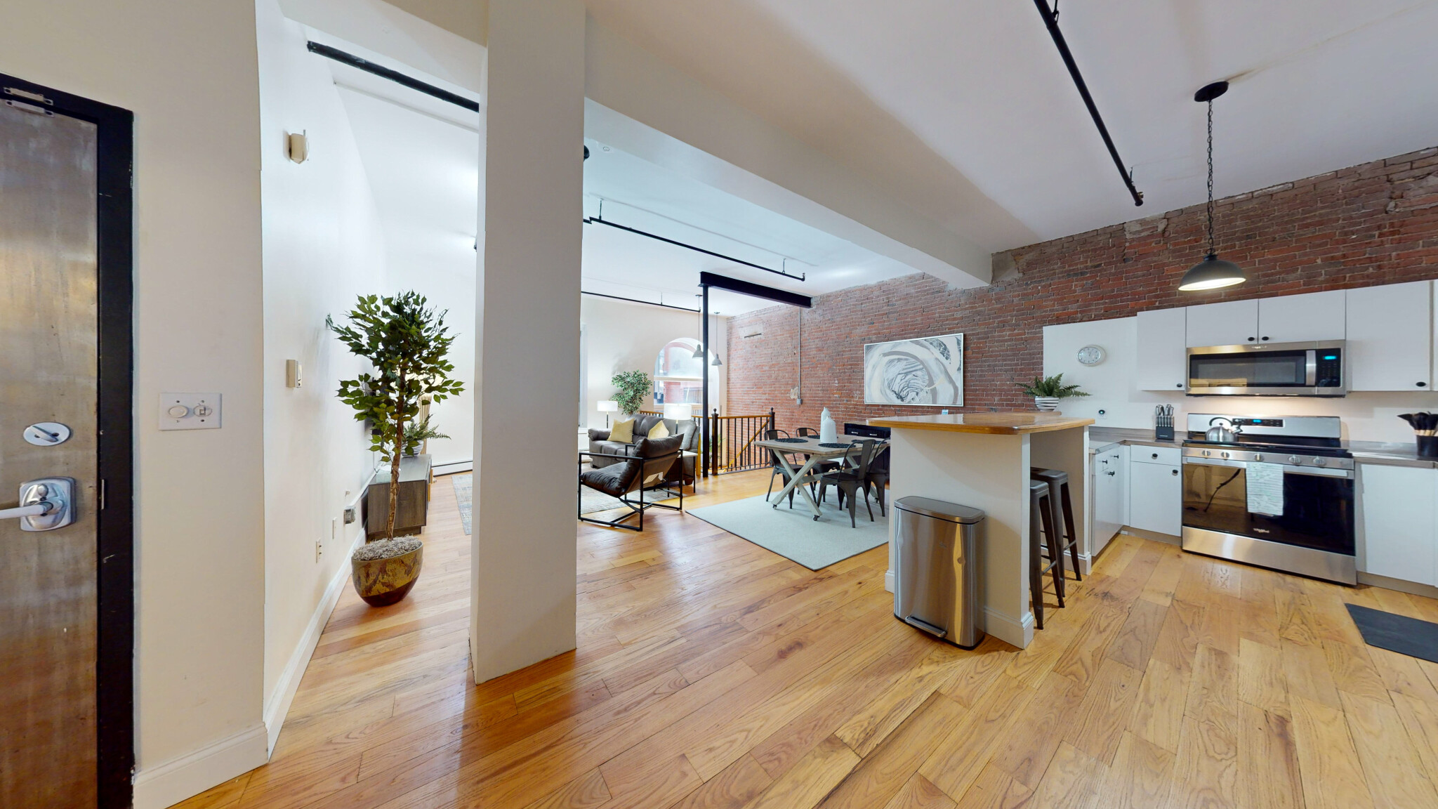 13-19 Stanhope St, Back Bay