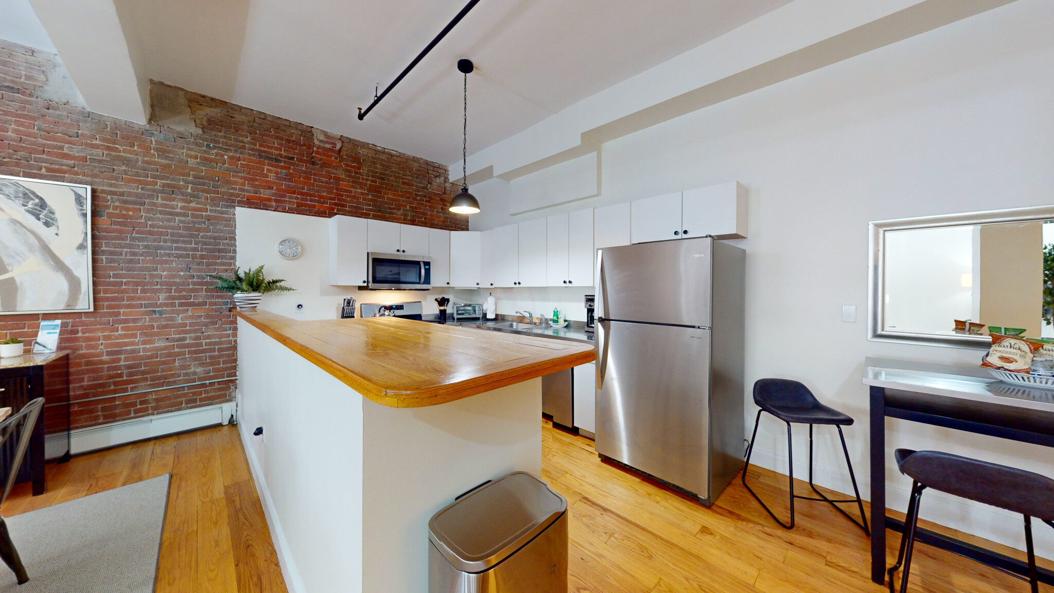 13-19 Stanhope St, Back Bay