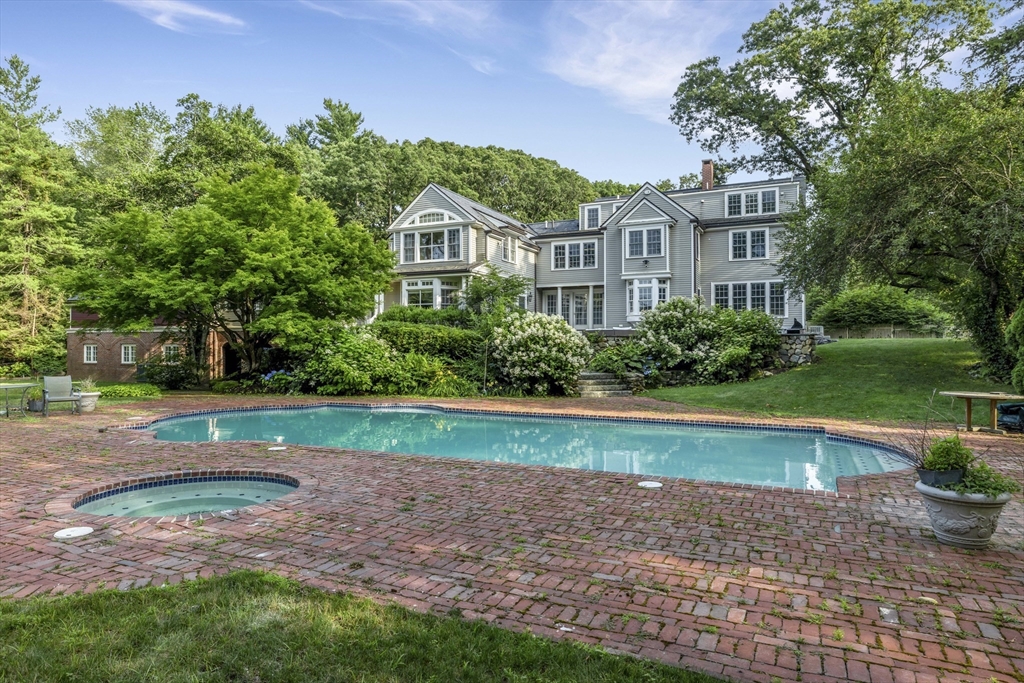 171 Marsh St, Belmont