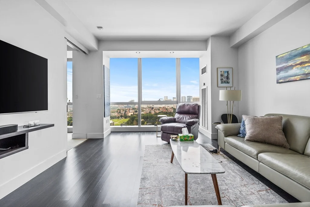 110 Stuart St, Back Bay