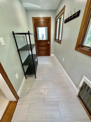 16 Colonial Ave, Nonantum