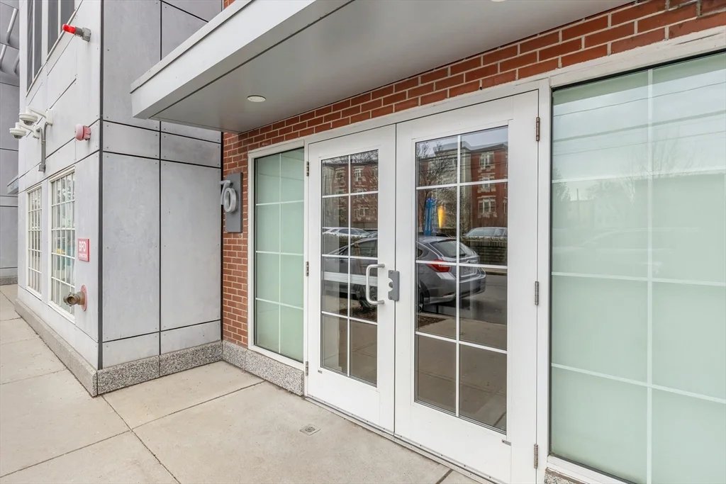 70 Bremen St, East Boston