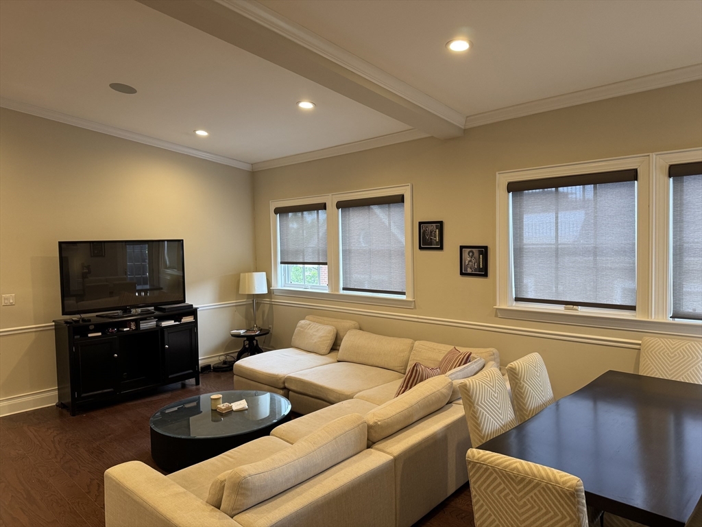 616 East Fourth, South Boston