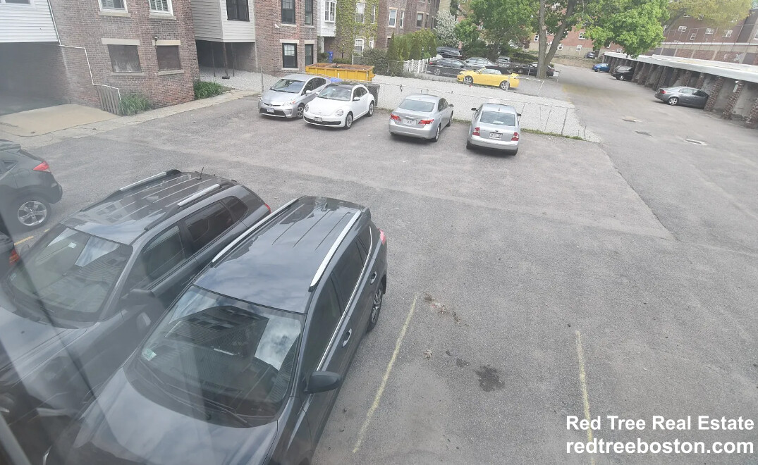 175 Harvard St, Coolidge Corner