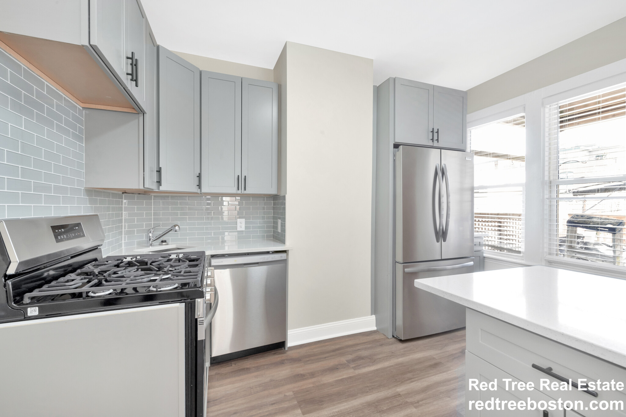 16-16 1/2 O St, South Boston