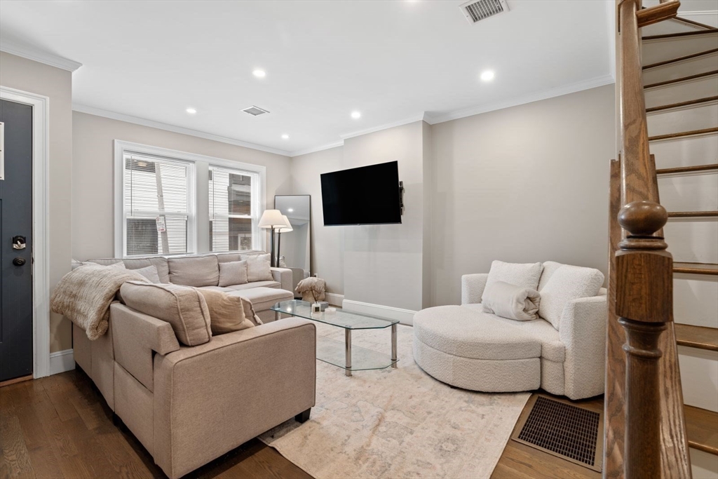 279 Gold St, South Boston